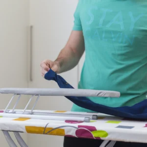 Tábua de Passar Mangas – Forro Térmico Cinza